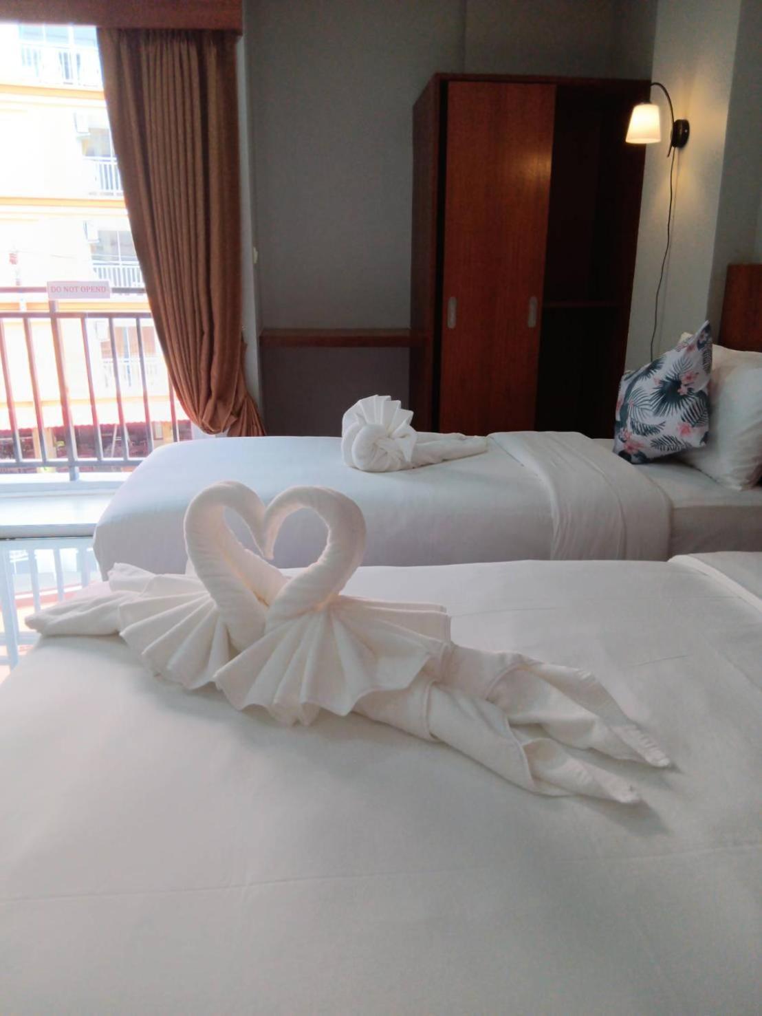 The Brown Boutique Patong Hotel Room photo